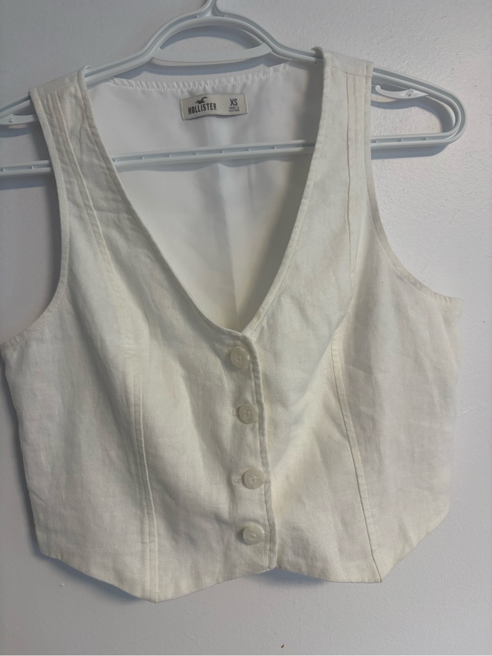 Hollister Cream Button-Front Linen-Blend Crop Vest